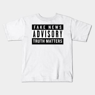 Fake news advisory Kids T-Shirt